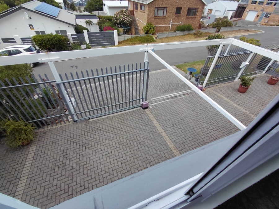 4 Bedroom Property for Sale in Onrus Western Cape